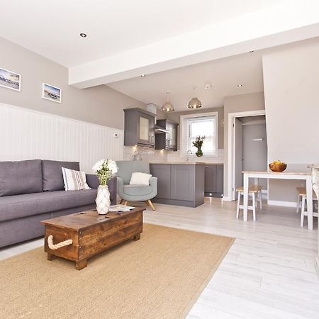 Bournecoast - Coastguard Cottage - Sea View - Garden - Hot Tub - Hb6098 Bournemouth Luaran gambar