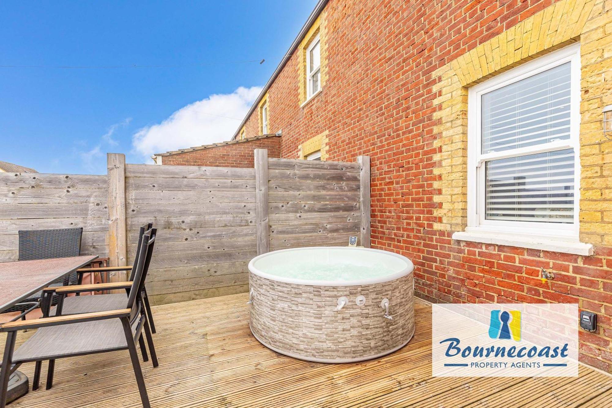 Bournecoast - Coastguard Cottage - Sea View - Garden - Hot Tub - Hb6098 Bournemouth Luaran gambar